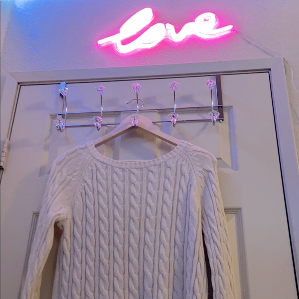 white winter top